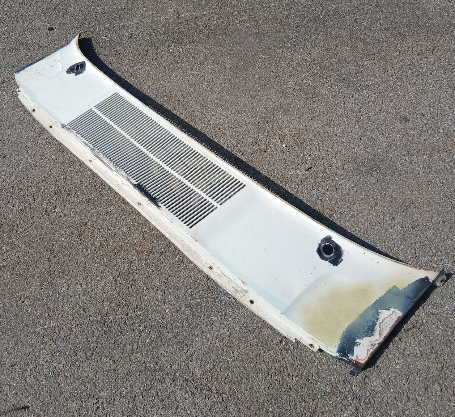 Ford Alle Autoersatzteile: Grille avant Ford Thunderbird 1966 – Gebraucht aus la heutte von Auto-stock