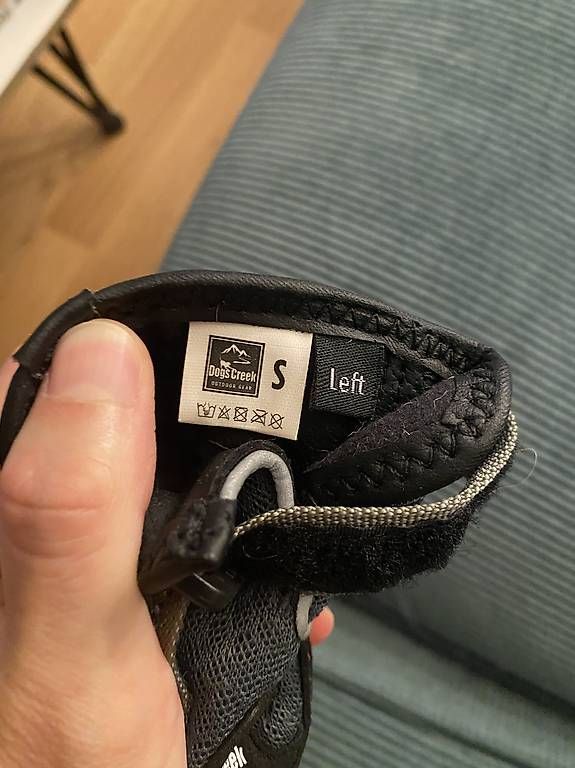 Abbigliamento: Hundeschuhe DogsCreek – Usato da Niederrohrdorf venduto da nat_p7qz 3