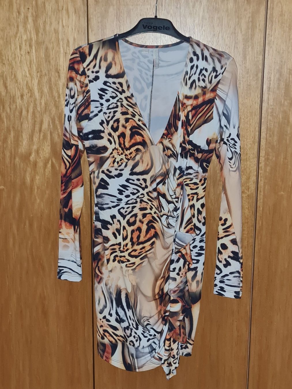 Vestiti: Neu Kleid Gr.M – Nuovo (secondo la descrizione) da Döttingen venduto da Verkauf