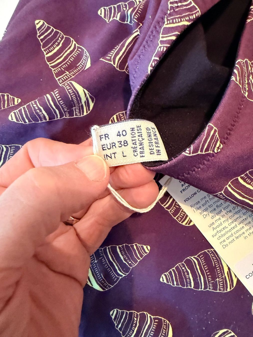 Badekleider & Bikinis: BLUSHA, Badekleid, Grösse 38, Farbe Violett mit Muster – Neu und originalverpackt aus Rudolfstetten von gst_g7xl 7