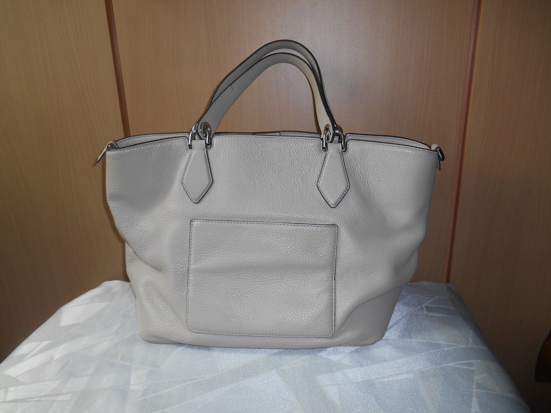 Michael Kors Borse da donna: Michael Kors Leder Handtasche beige – Usato da Basel venduto da Birs868 2