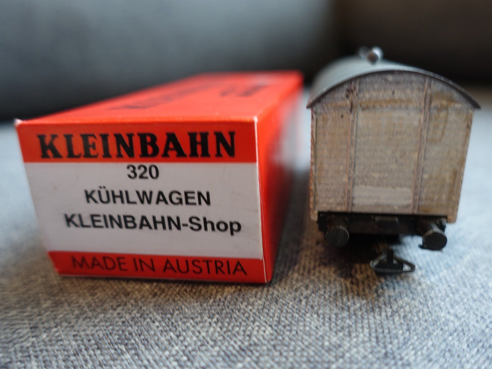 Kleinbahn Modellini di ferrovie: KLEINBAHN No. 320 ÖBB Kühlwagen – Usato da Wallbach venduto da Sarrows 3
