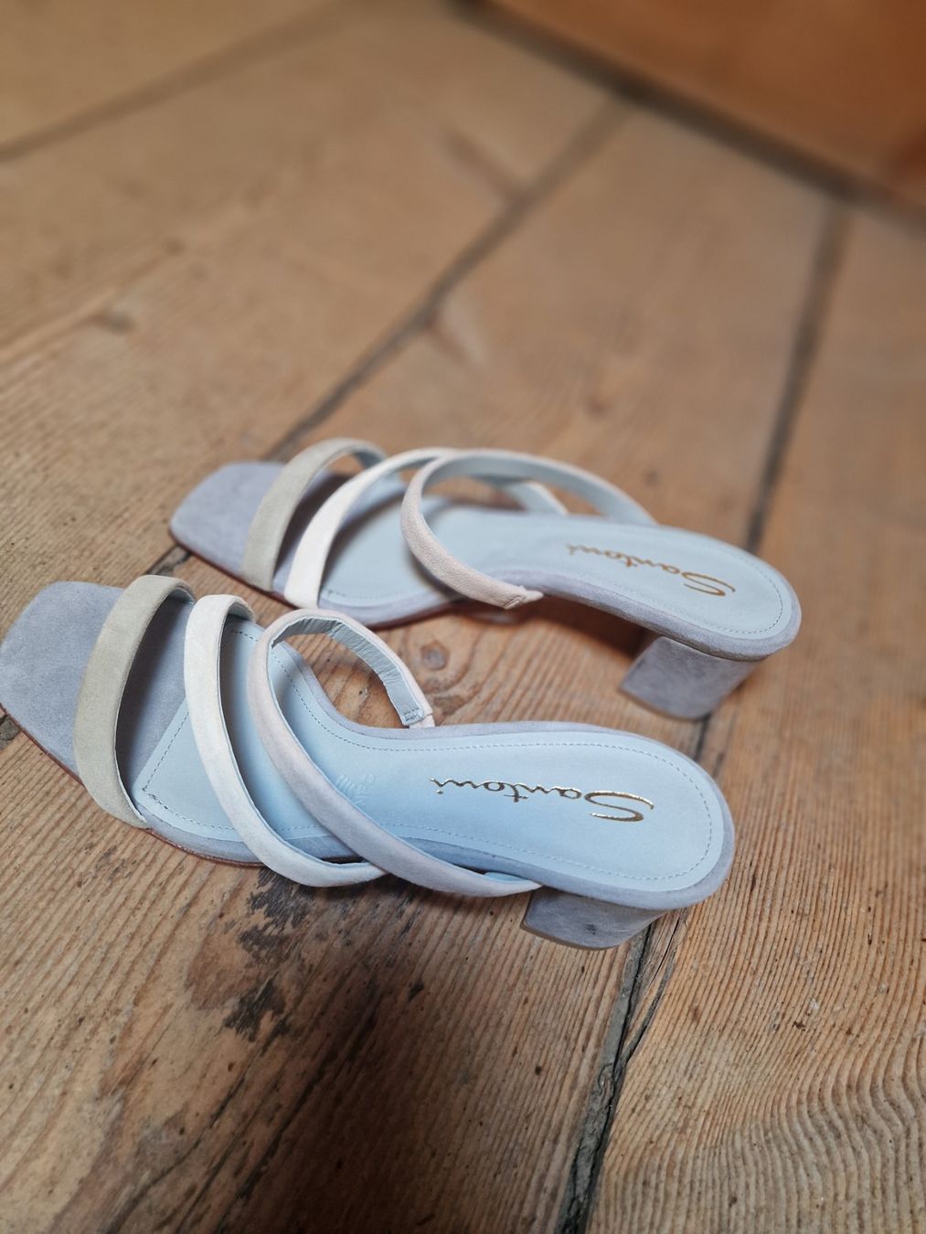 Santoni Scarpe da donna: Sandalen SANTONI hellblau  Grösse: 39 – Nuovo (secondo la descrizione) da Oberuzwil venduto da ftaki 2