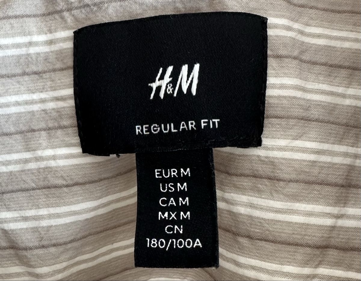 H&M Camicie: Kurzarmhemd Regular fit (M) – Usato da Benken SG venduto da SecondTreasure 2