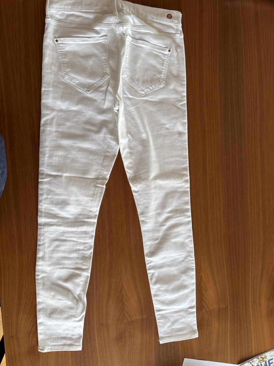 Jeans: Jeans weiss Grösse 38 – Usato da Unterentfelden venduto da Lavach 2