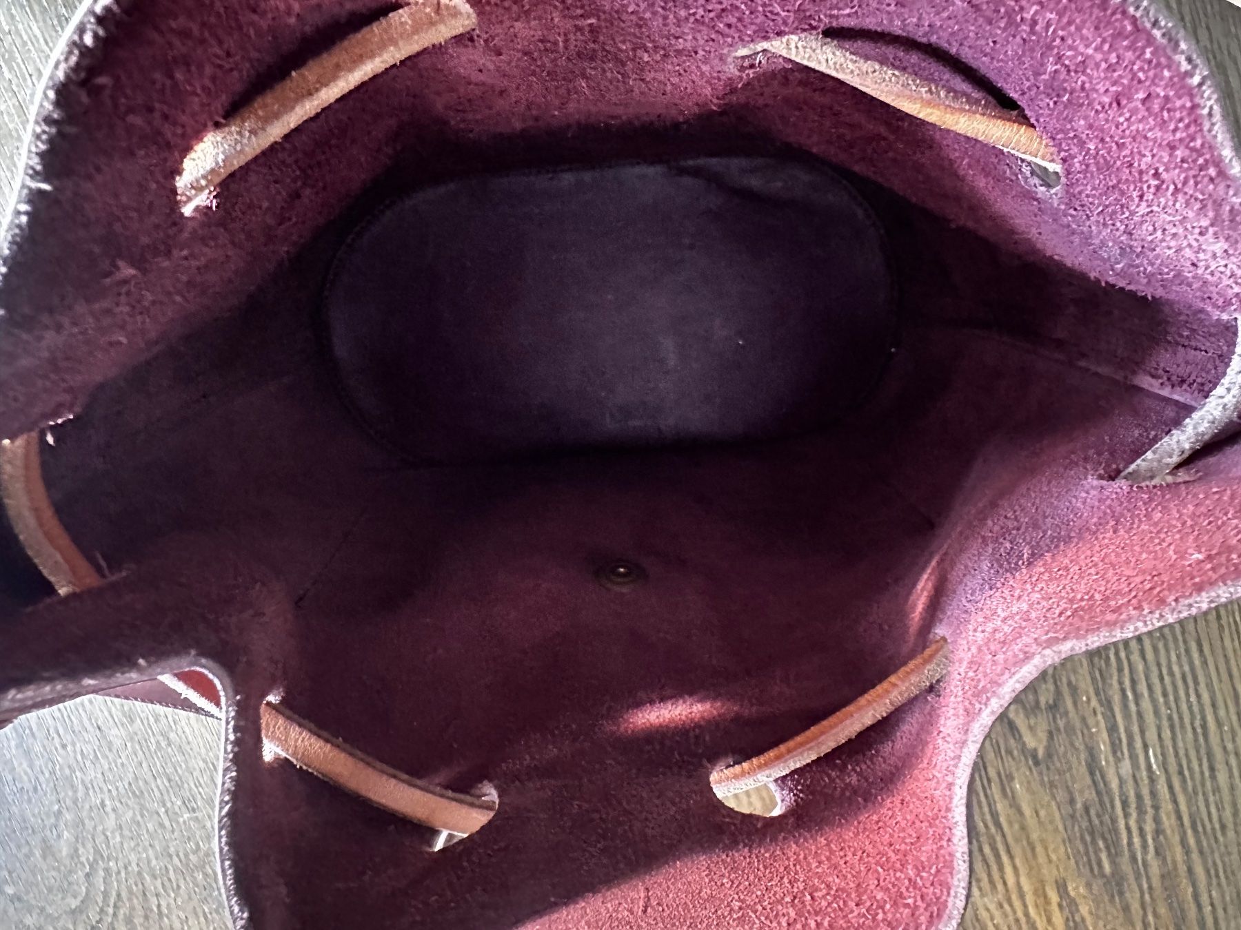 Sacs femmes: VINTAGE BORDEAUX-BRAUNFARBENE LEDERTASCHE – D'occasion à Haldenstein par enie123 4
