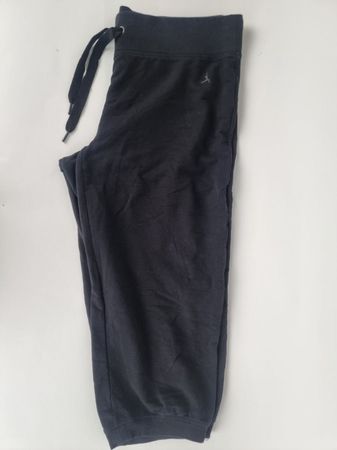 Gr. M Sporthose 3/4 schwarz