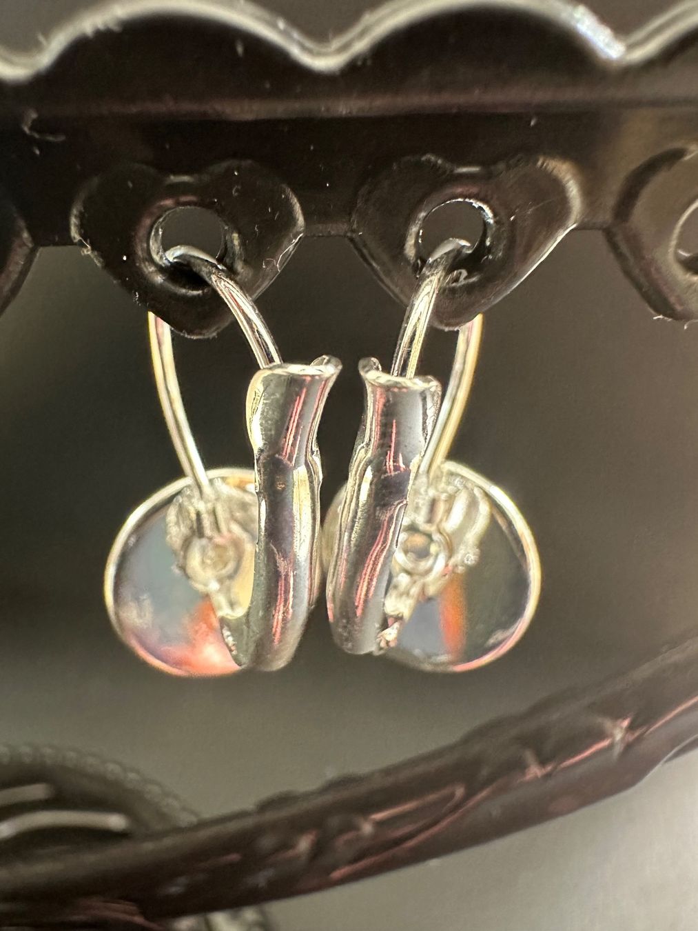 Orecchini pendenti & Orecchini a lobo: Cabochon Ohrringe mit Klappbrisuren – Nuovo e nell'imballaggio originale da Gelterkinden venduto da Aischas 1