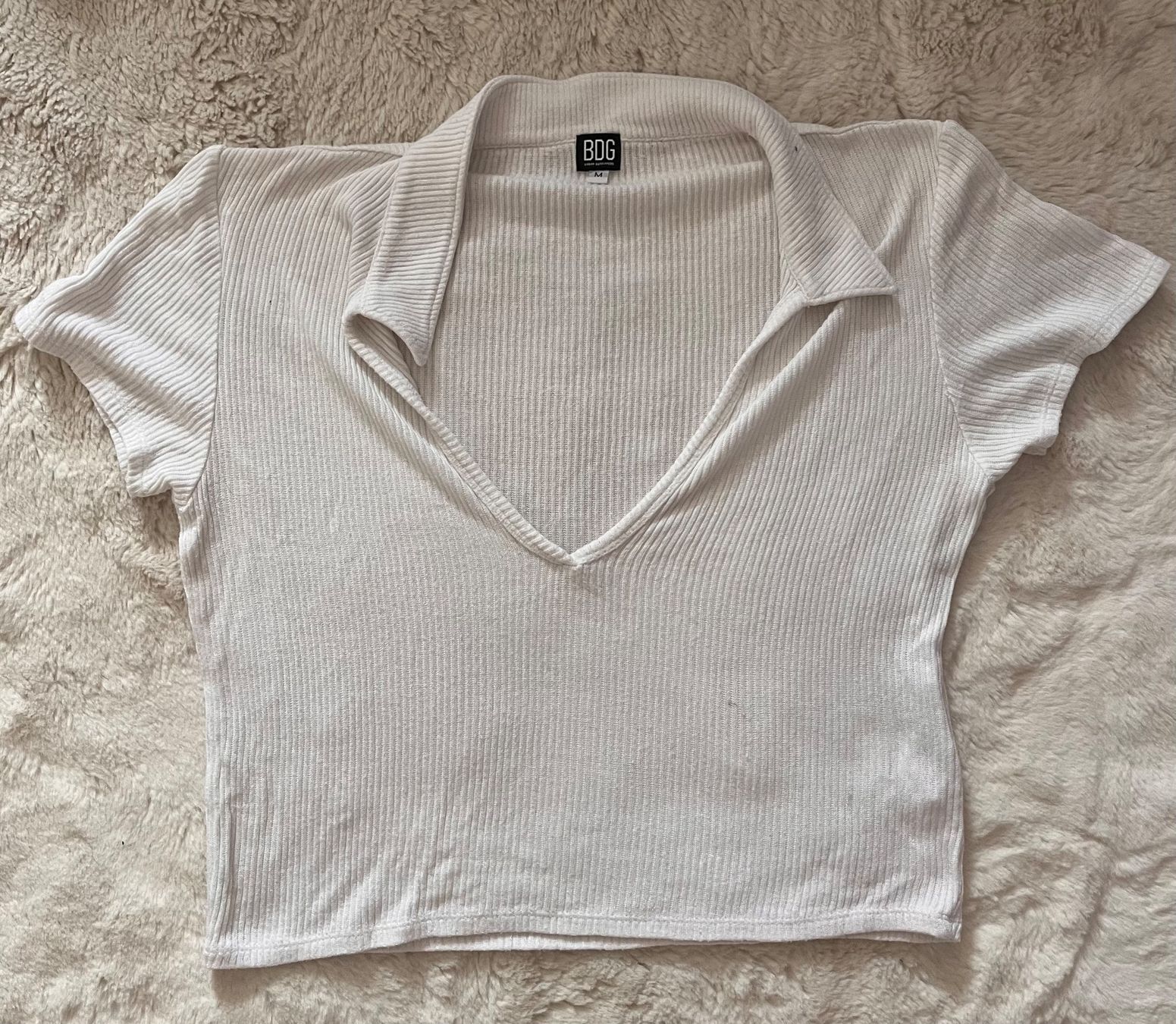 Urban Outfitters Tops: crop top blanc – Gebraucht aus Bernex von claraaaa4 3