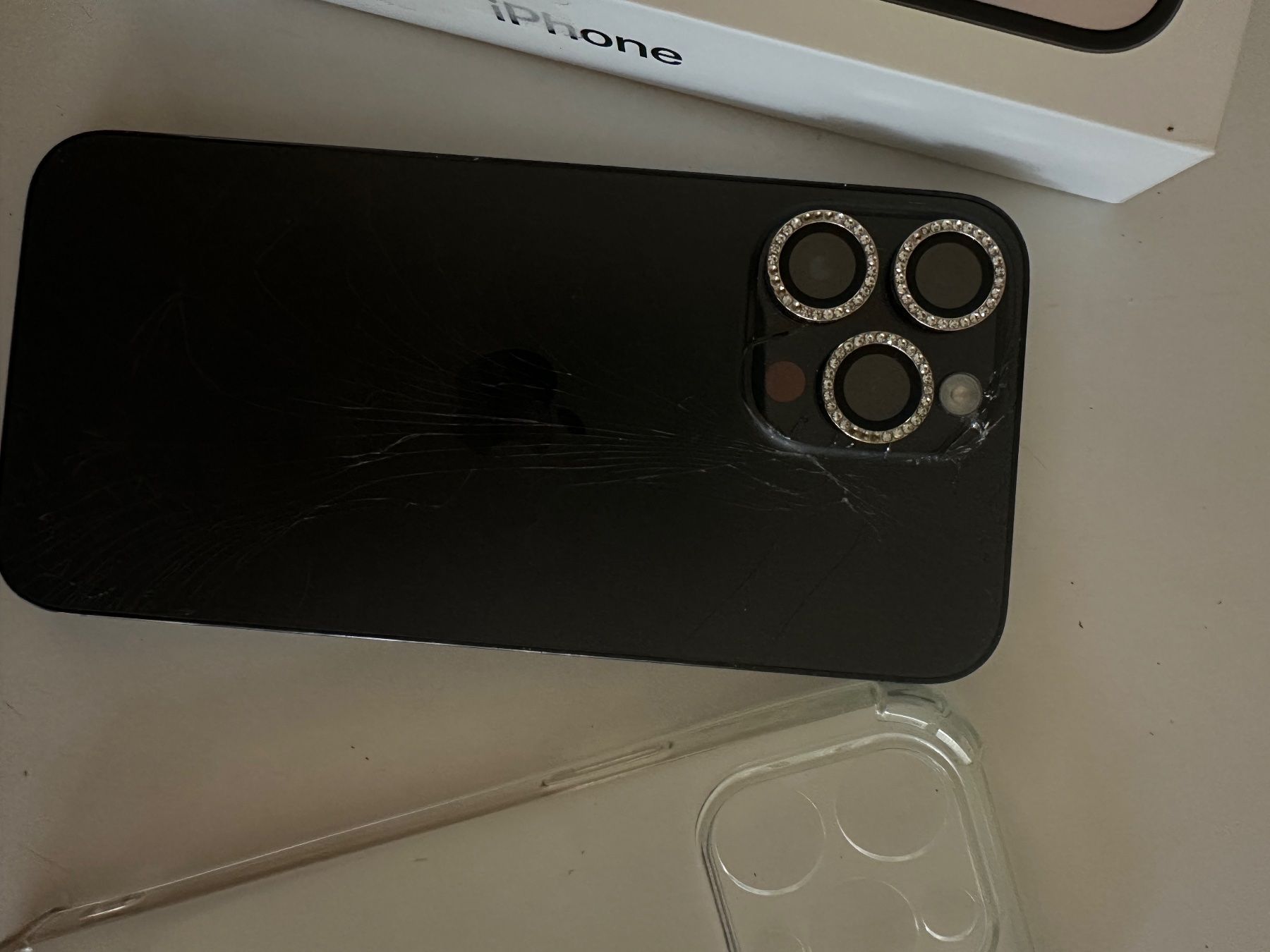 Apple Portables: iPhone 14 Pro Max OVP + Hülle, top Zustand – D'occasion à Villnachern par jul_kh7m 1
