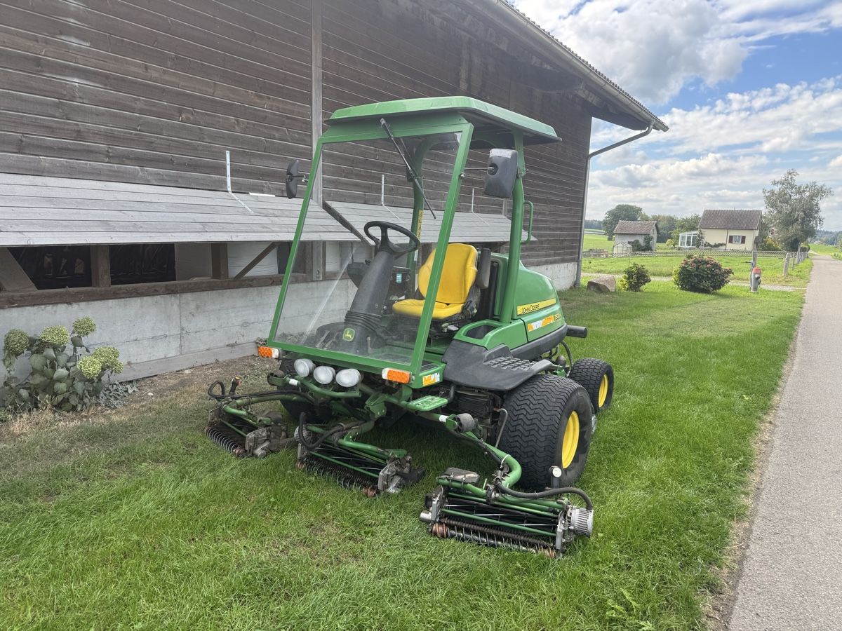 John Deere Rasenmäher: Rasentraktor John Deere 7500A Spindelmäher – Gebraucht aus Winden von farmalld439 1