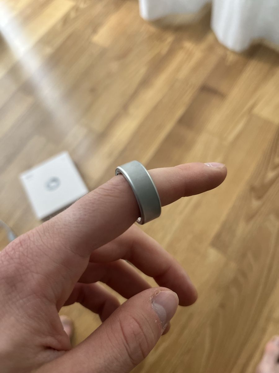 Oura Anelli: Oura Ring Gen 4, Grösse 8, Brushed Silver, Smart Ring – Usato da Winterthur venduto da mattianelio 4