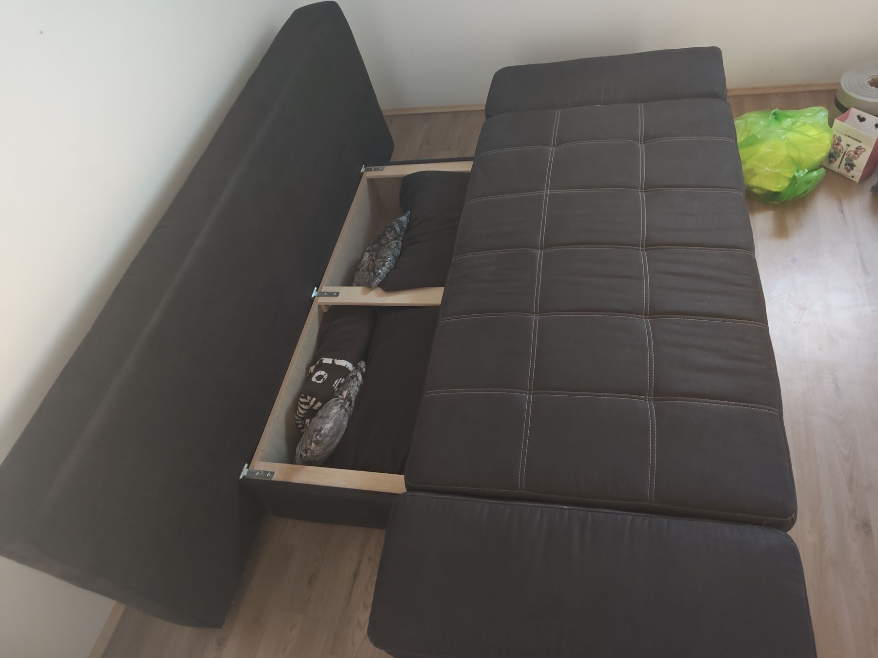 Sofas: Schlafsofa  – Gebraucht aus Widnau von aeb_2hcl 3