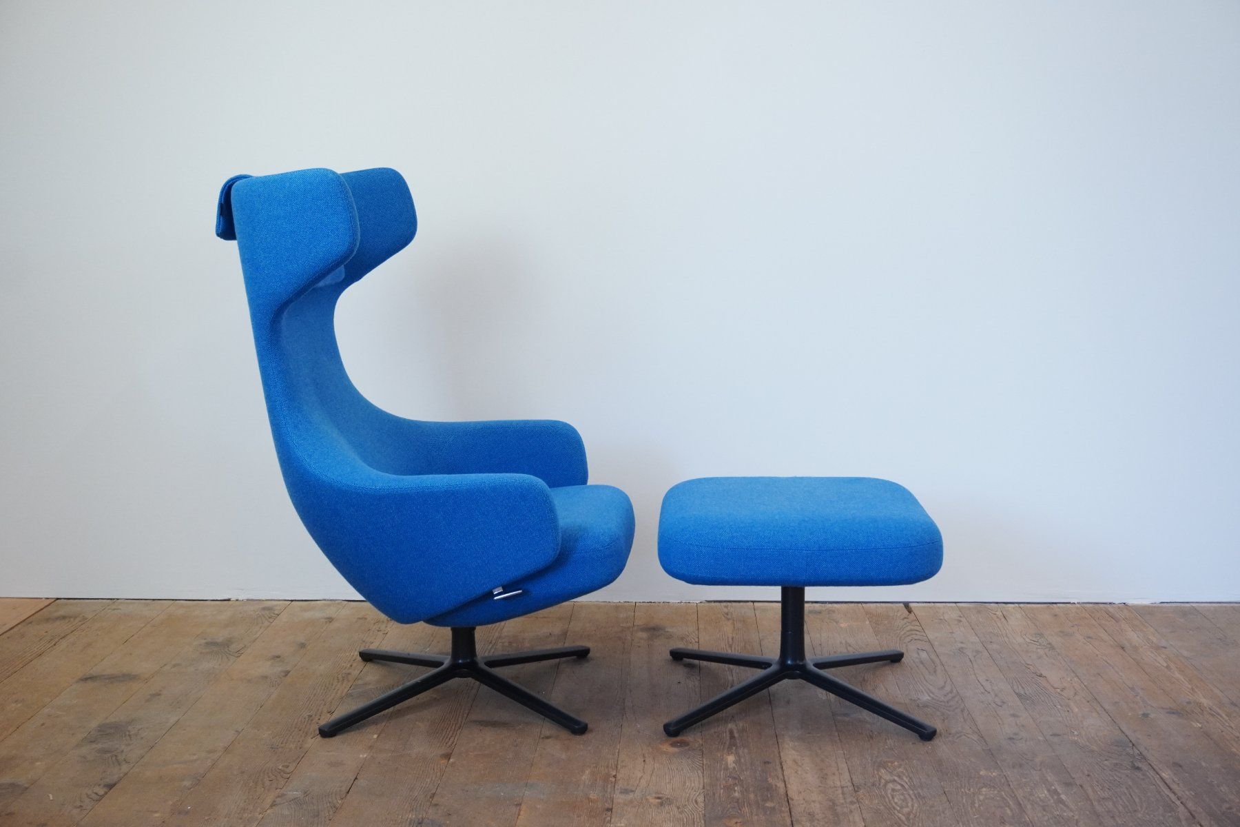 Vitra Poltrone: Vitra Grand Repos mit Ottomane Stoff blau – Usato da Bad Zurzach venduto da QLASSIQ 2