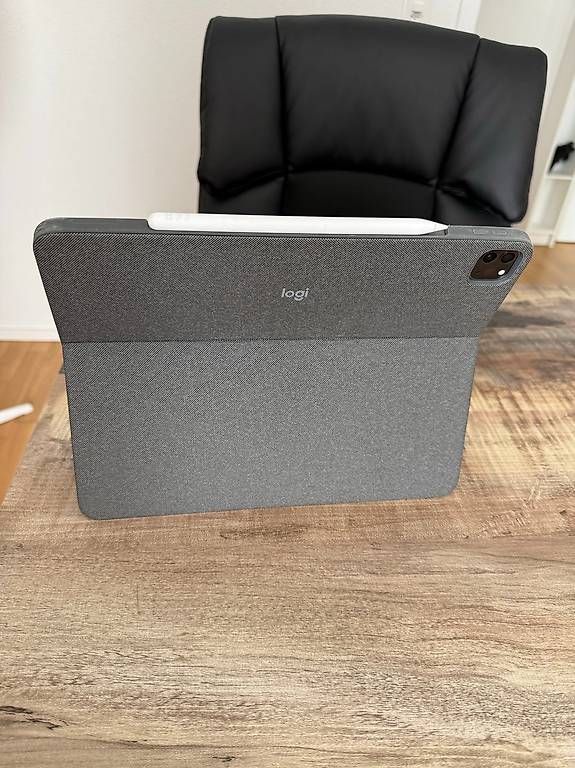 Tablet PC: iPad Pro 12,9" M2 128 Go + Combo Touch + Pencil 2 – Usato da Bussigny venduto da ser_hl85 1