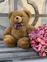 knuffiger Teddybär, sucht neues Zuhause!