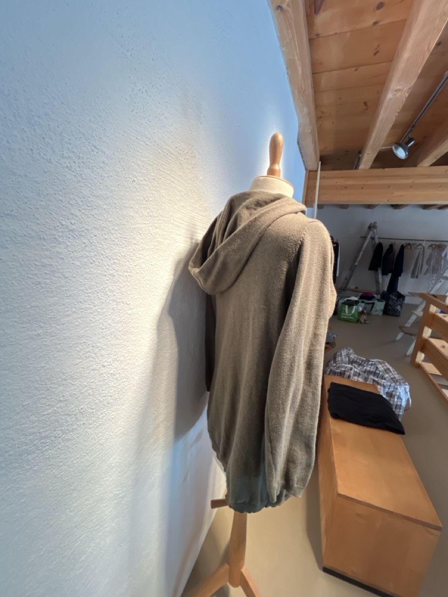 Maglioni & Felpe: Cardigan Malibu Gr. 36 – Usato da Röschenz venduto da Annakournikova 1