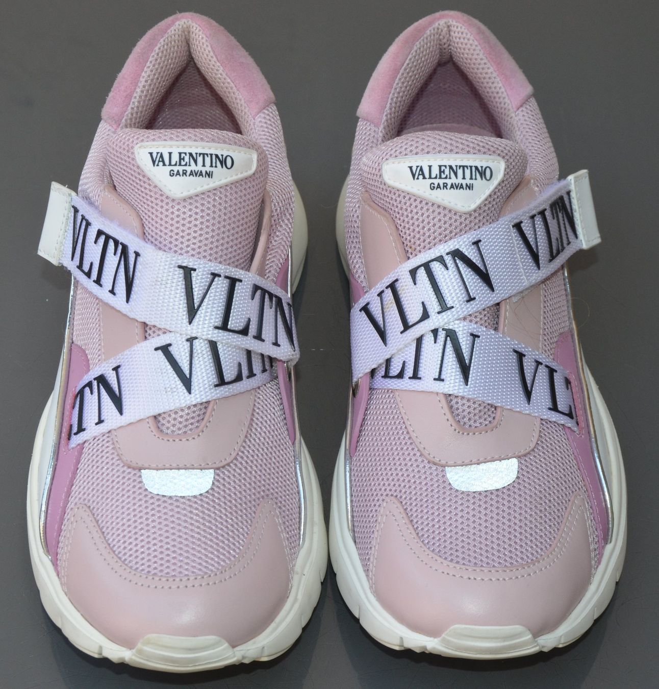 Valentino Scarpe da donna: Valentino Sneakers 38.5 – Usato da Collonges venduto da arashee 1