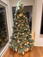 Weihnachtsbaum künstlich, mit LED Lichterkette, 210 cm!