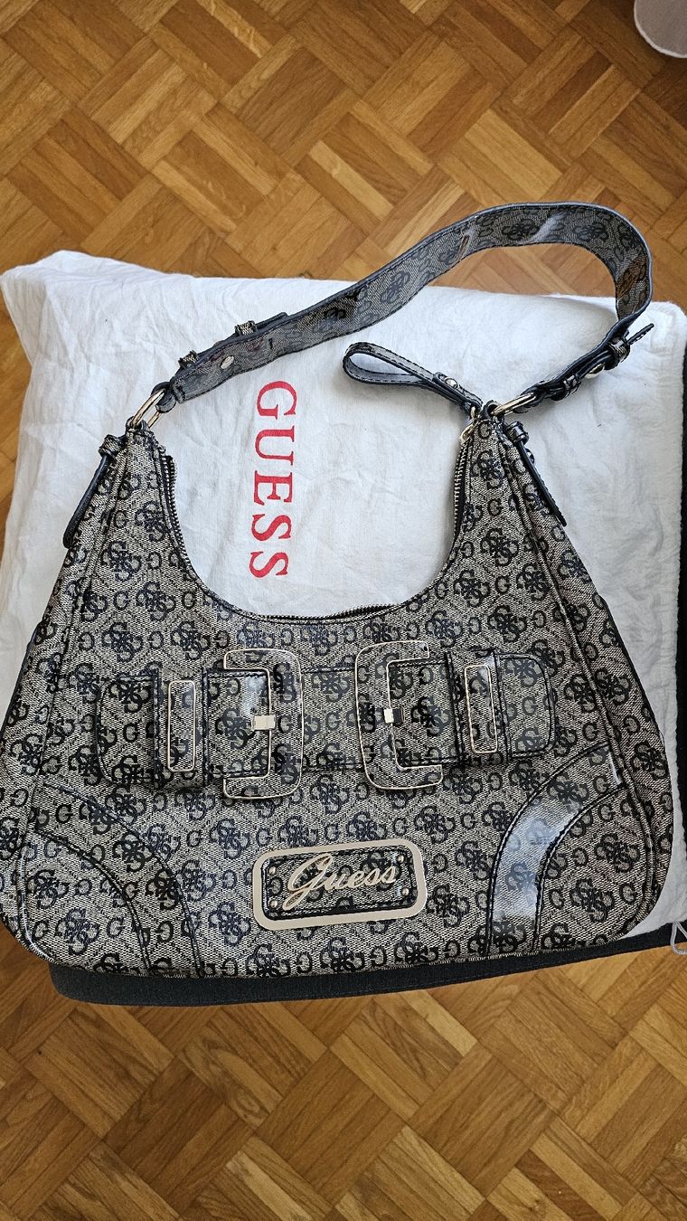 Guess Altro in  Abbigliamento & Accessori: Guess Handtasche, Top Zustand. – Nuovo (secondo la descrizione) da Allschwil venduto da bar_csw9 6