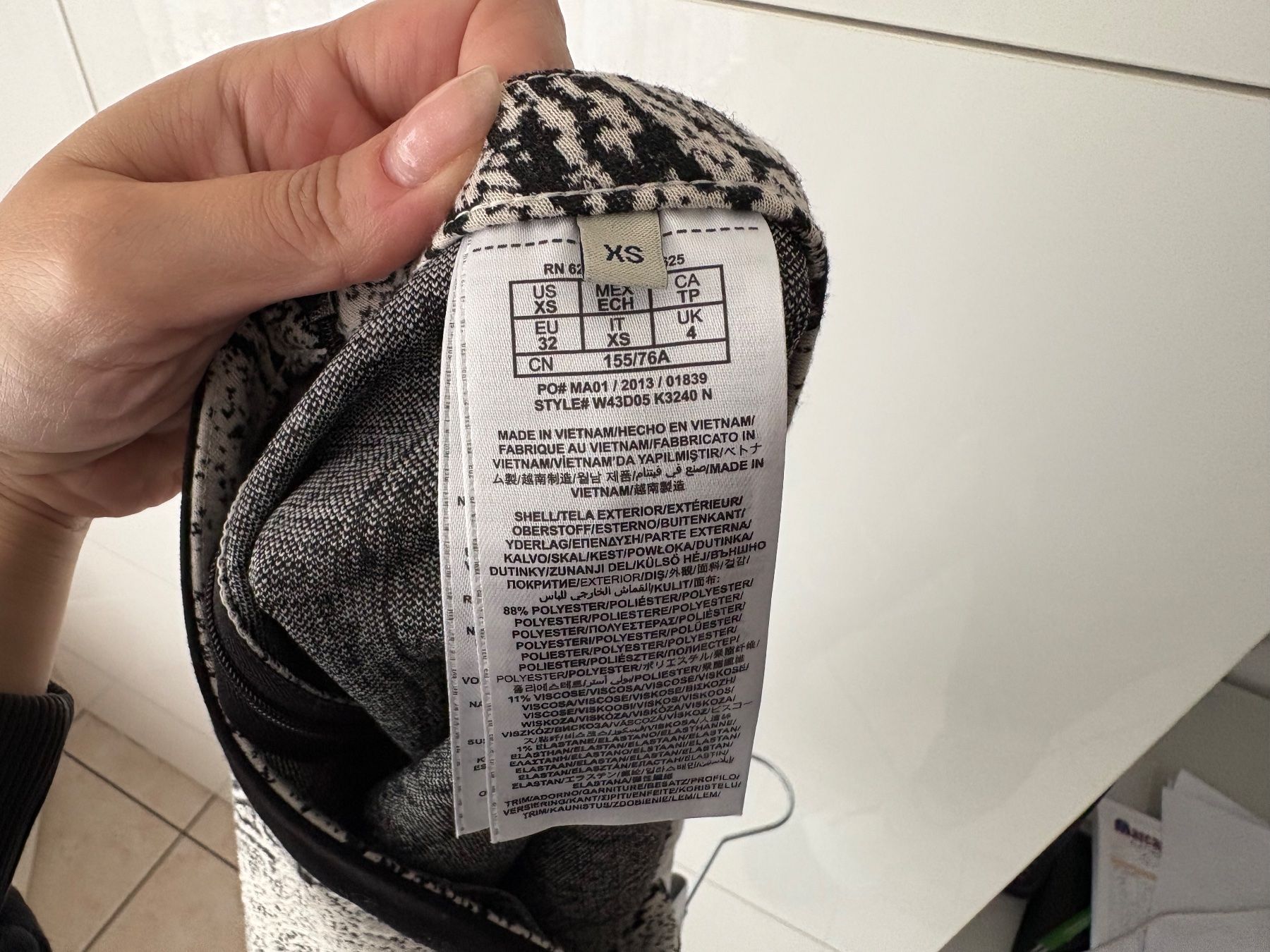 Guess Gonne: GUESS Skirt size XS – Usato da Muzzano venduto da Sidney_3 3
