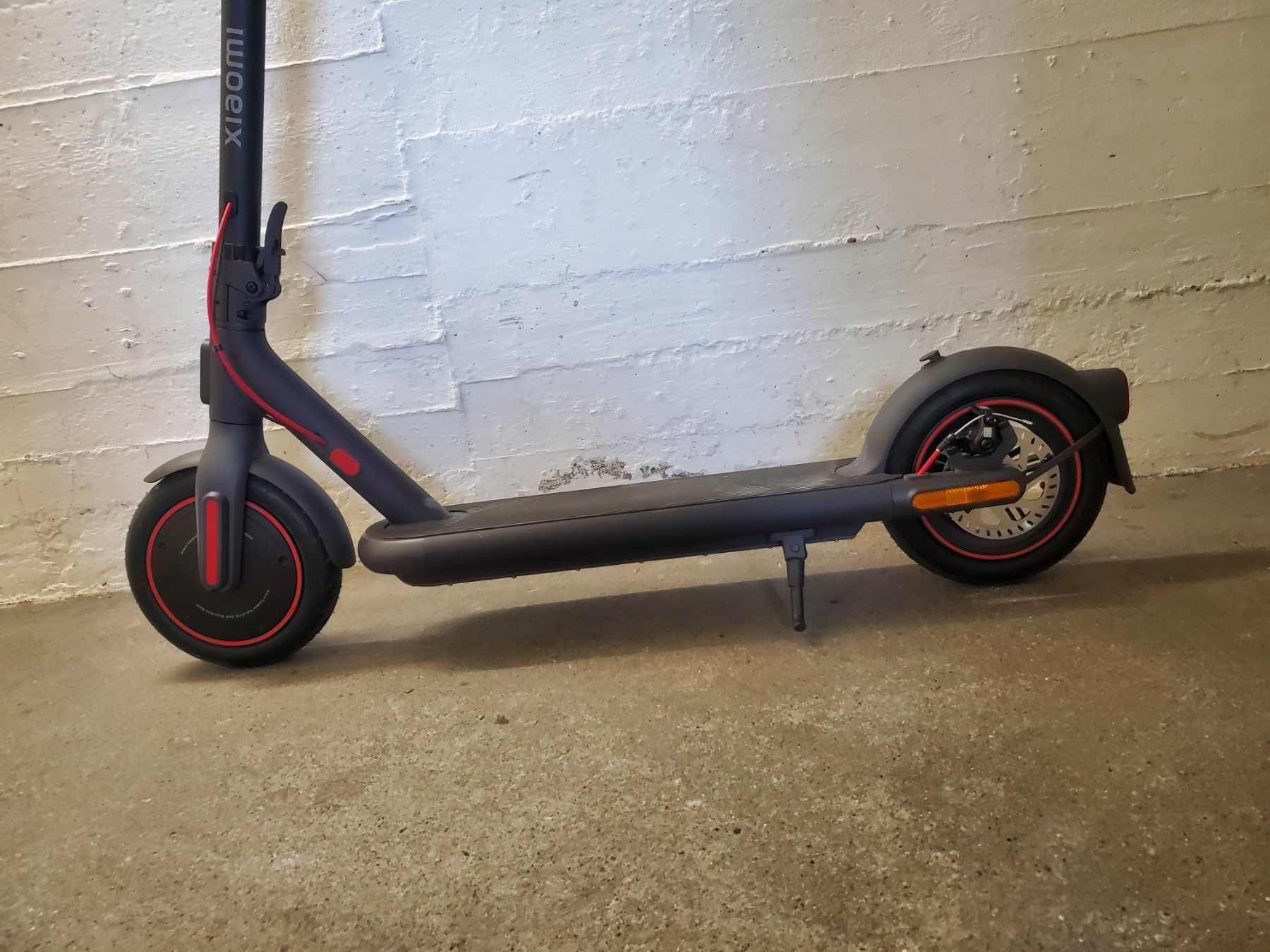 Scooter: XIAOMI ELECTRIC SCOOTER 4 PRO – Nuovo (secondo la descrizione) da Zürich venduto da 5183840711 3