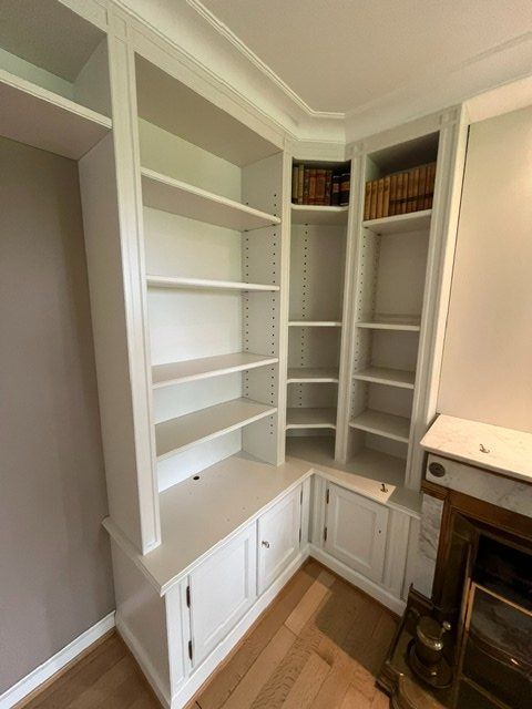 Scaffali: Hochwertige Bücherwand / Wohnwand – Usato da Zollikerberg venduto da Gethelp01 3