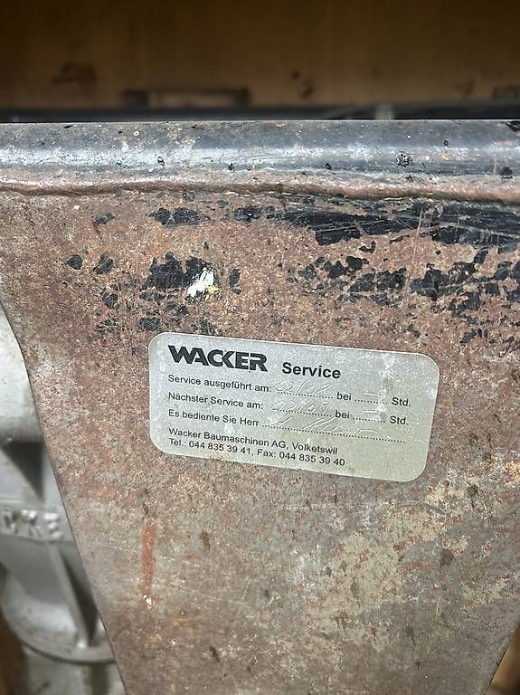 Wacker Neuson Tutte le macchine: Wacker Vibrationsstampfer – Usato da Zürich venduto da baste225 2