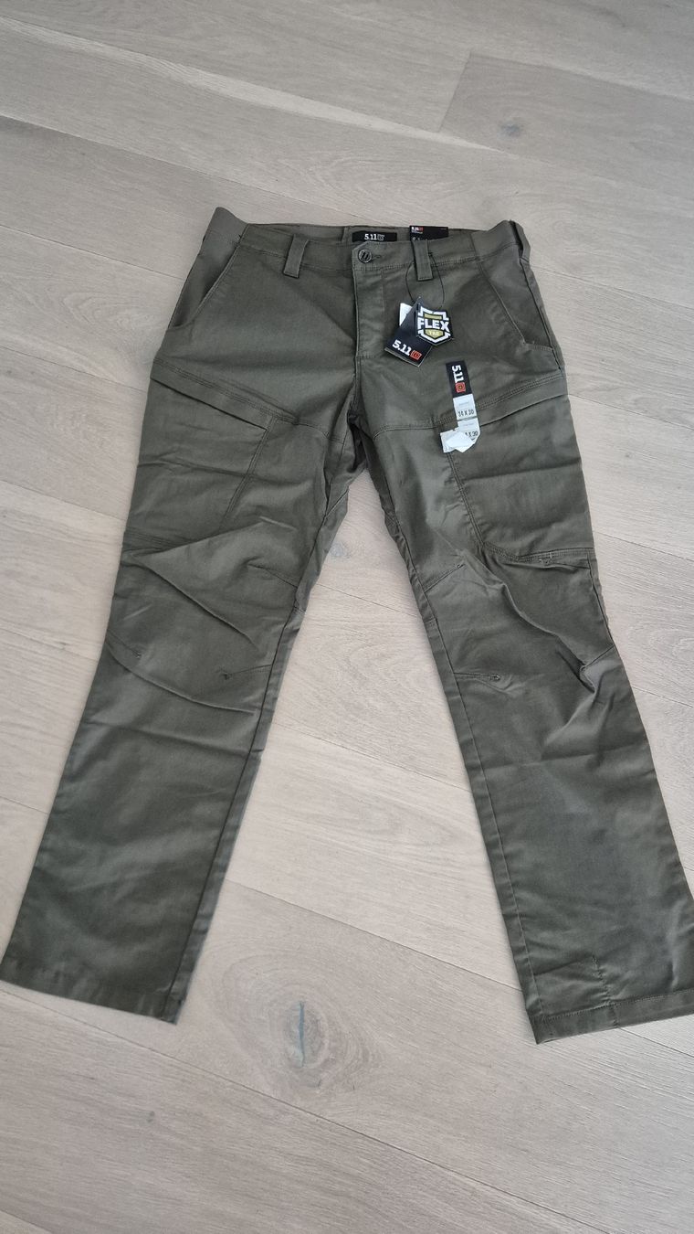Pantalons: Stoffhose Cargo 5.11 – Neuf avec emballage d'origine à St. Gallen par Sidney1879