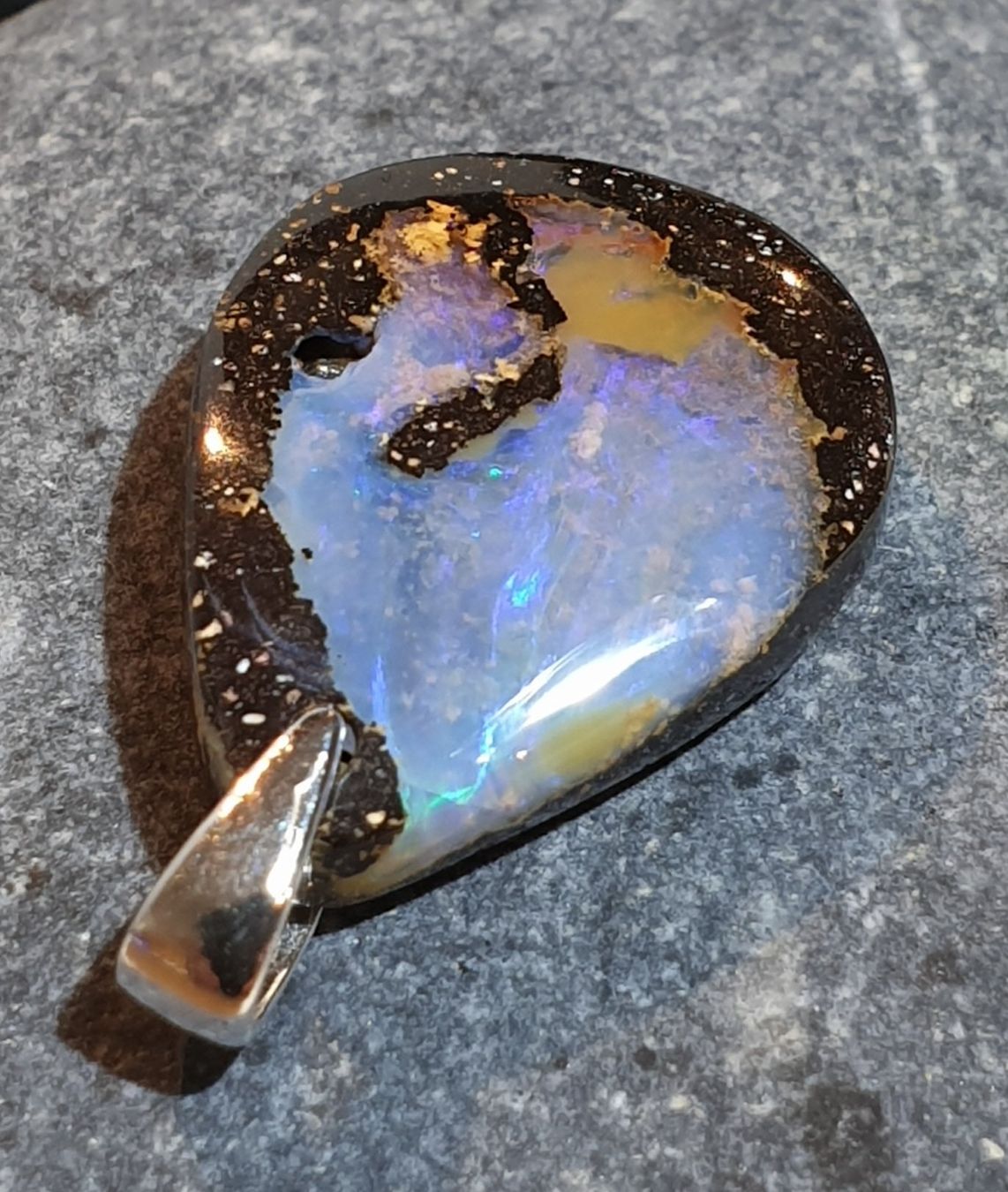 Ciondoli: Anhänger Boulder Opal. – Nuovo (secondo la descrizione) da Niederbüren venduto da Raphael014 2