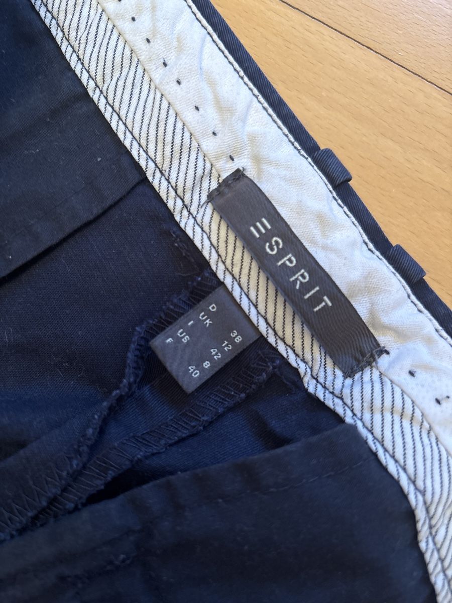 Esprit Pantaloni: Esprit Stoffhose Dunkelblau Grösse M – Usato da Basel venduto da FannySt 2