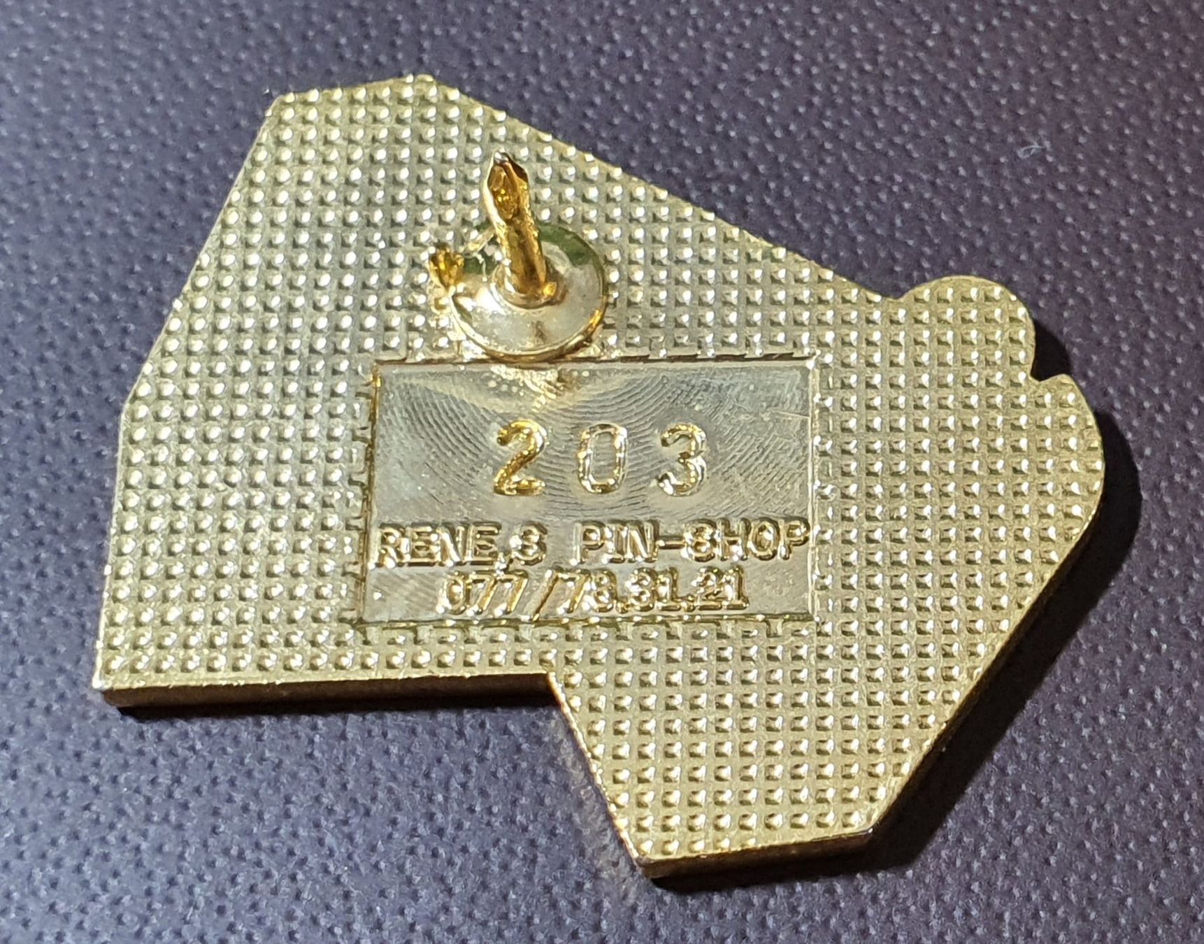 Placchette & Badge: Q856 - Pin Schulblitz  /  Nr. 203 – Usato da Reinach BL venduto da Boston-Verkauf 1