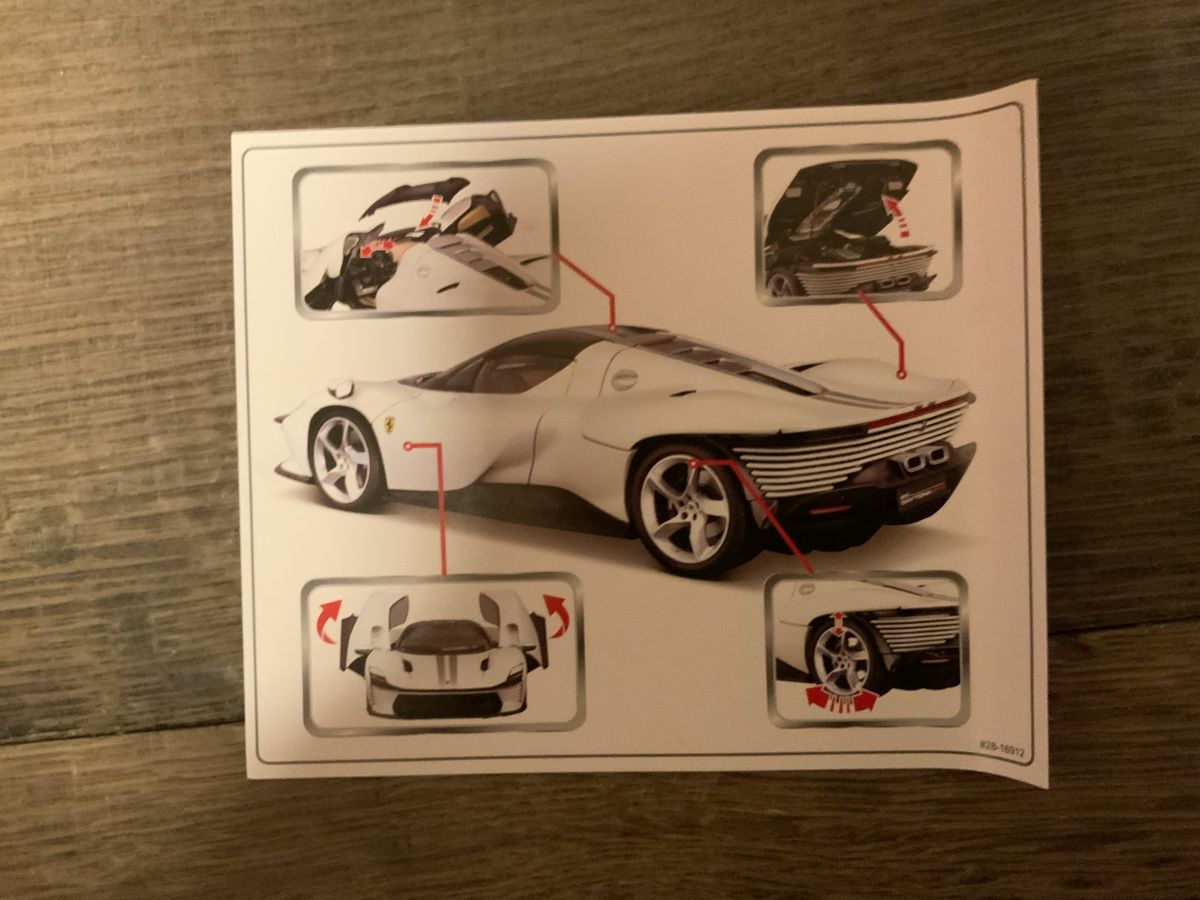 Bburago Modellini d'auto: Ferrari Daytona SP3 1:18 Bburago – Nuovo e nell'imballaggio originale da Verbier venduto da sar_rwt6 5