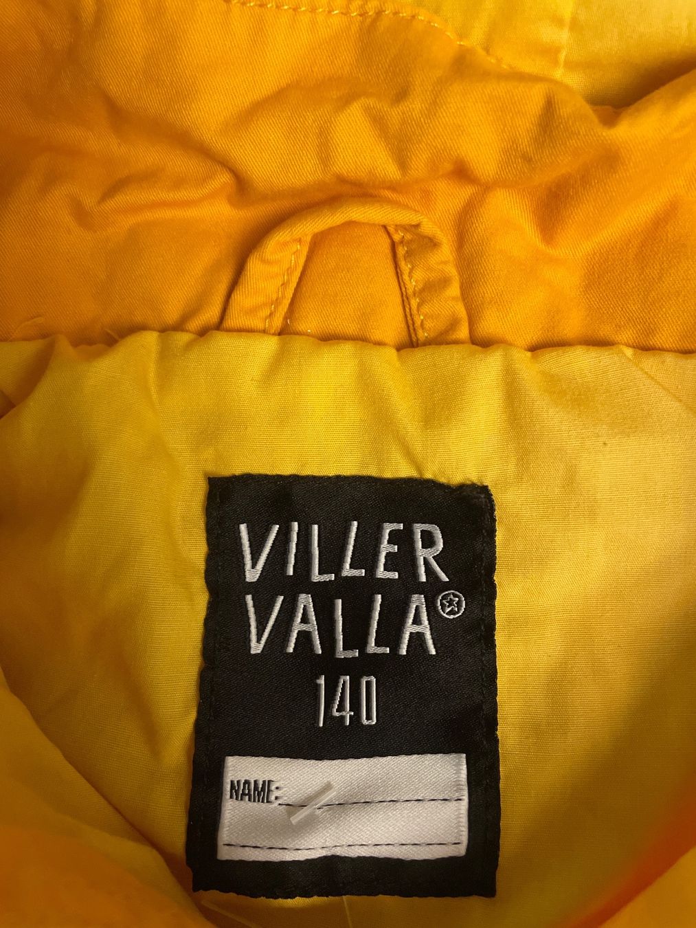 Villervalla Giacche & Cappotti: Orange Villervalla Stoffjacke Gr.140 – Usato da Obergerlafingen venduto da cabo4 1