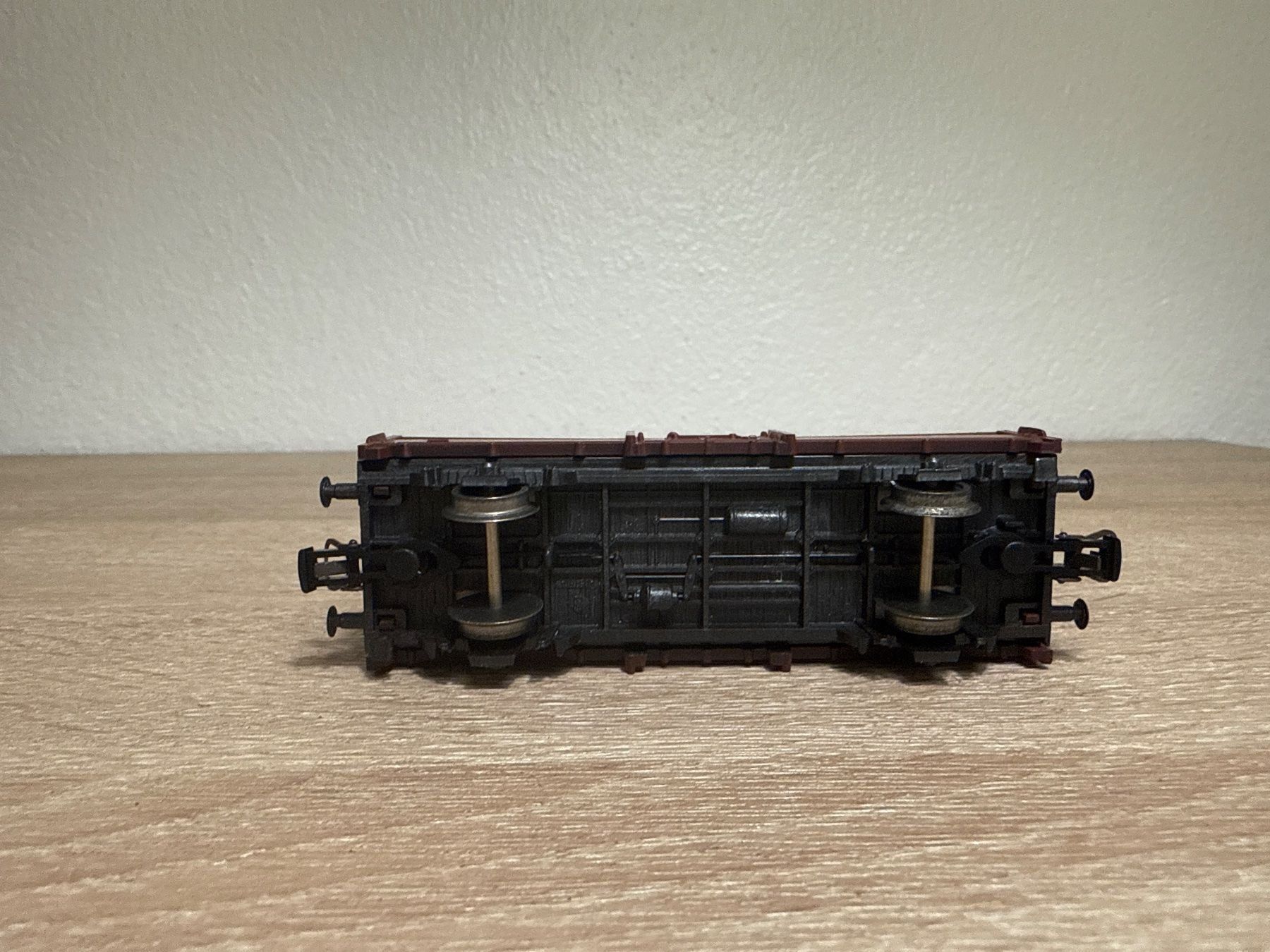 Roco Modellini di ferrovie: Roco Güterwagen DB H0 (91) – Usato da St-Aubin-Sauges venduto da Lo_Go 4