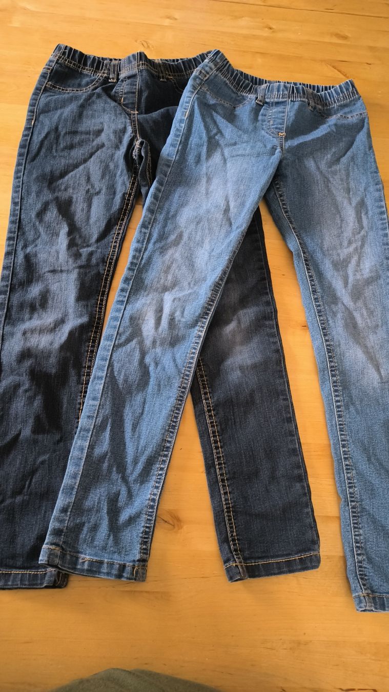 Kleiderpakete & -sets: 1 lot de 10 habits taille 140 – Gebraucht aus Attalens von frakimir 2