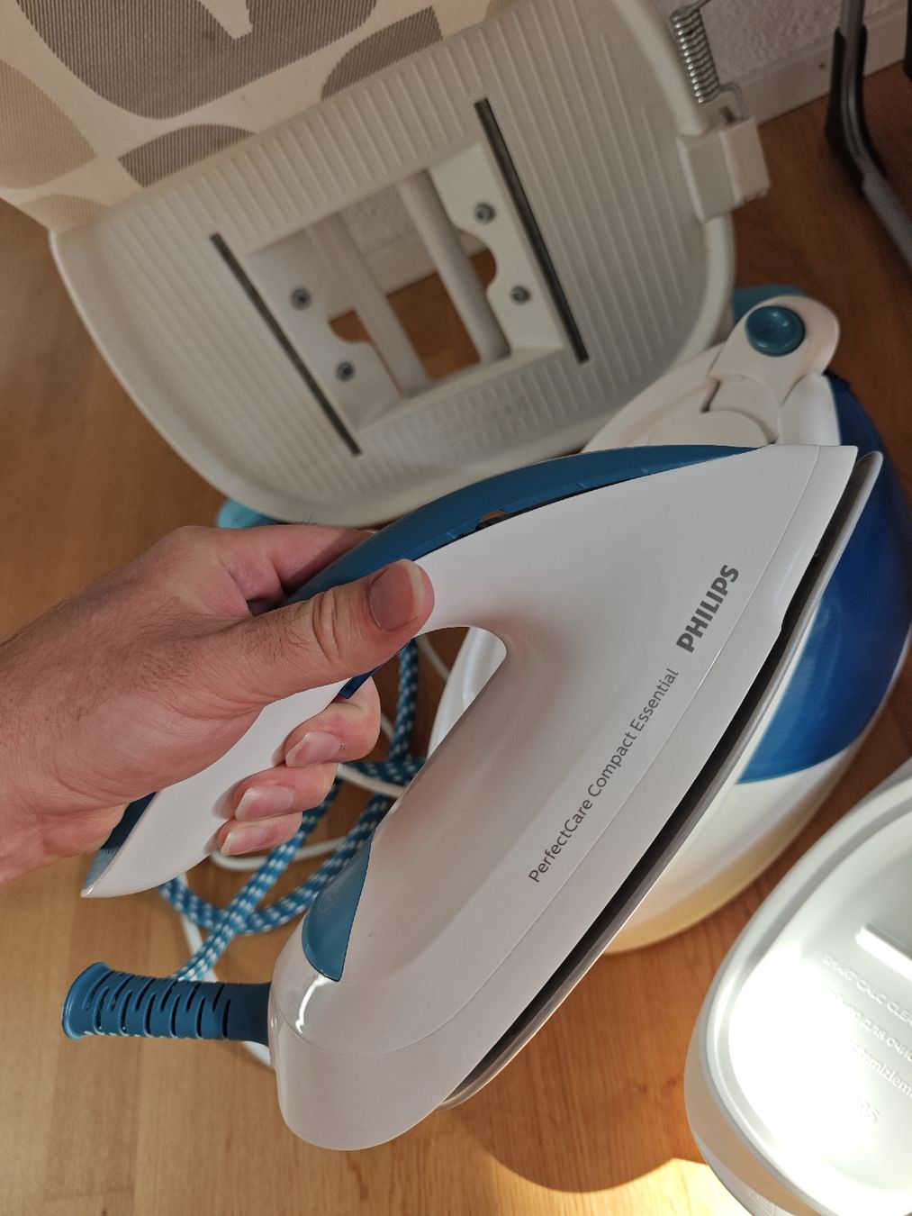 Philips Ferri da stiro: Bügeleisen Philips Compact PerfectCare Set – Usato da Würenlingen venduto da E1999 1