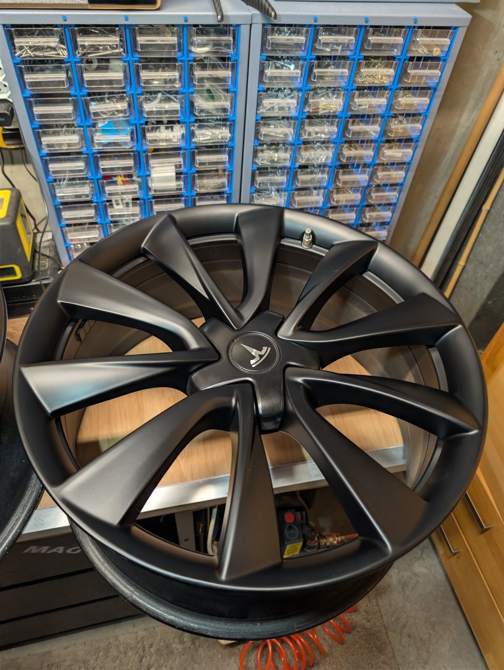 Tesla Cerchioni: Tesla 20 Zoll Performance Felgen – Usato da orpund venduto da kevinlars 3