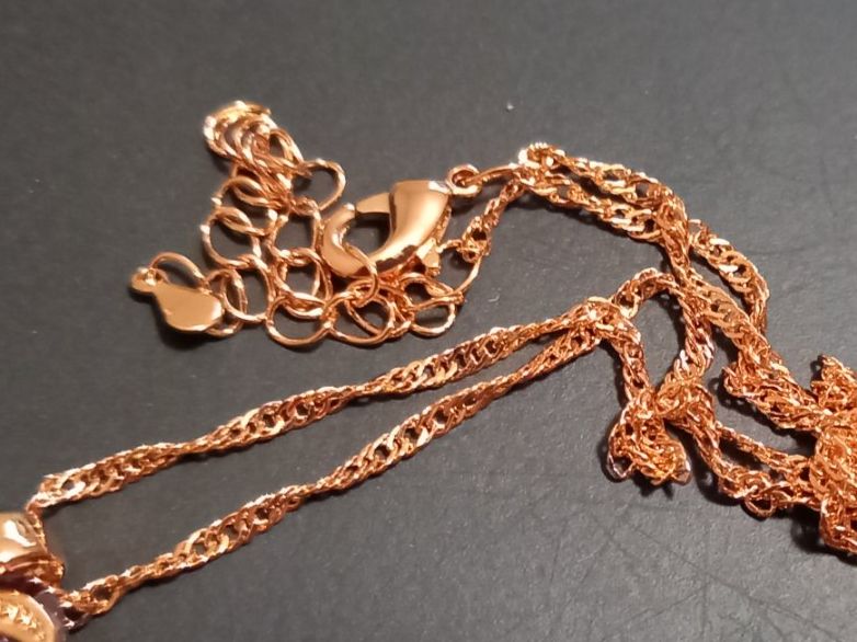Anelli: Vergoldet Anhänger, mit 46cm Kette – Usato da St-Prex venduto da big_c6bb 3