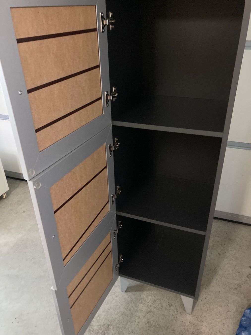 Armadi: Hochschrank – Usato da Hurden venduto da Ruby70 1
