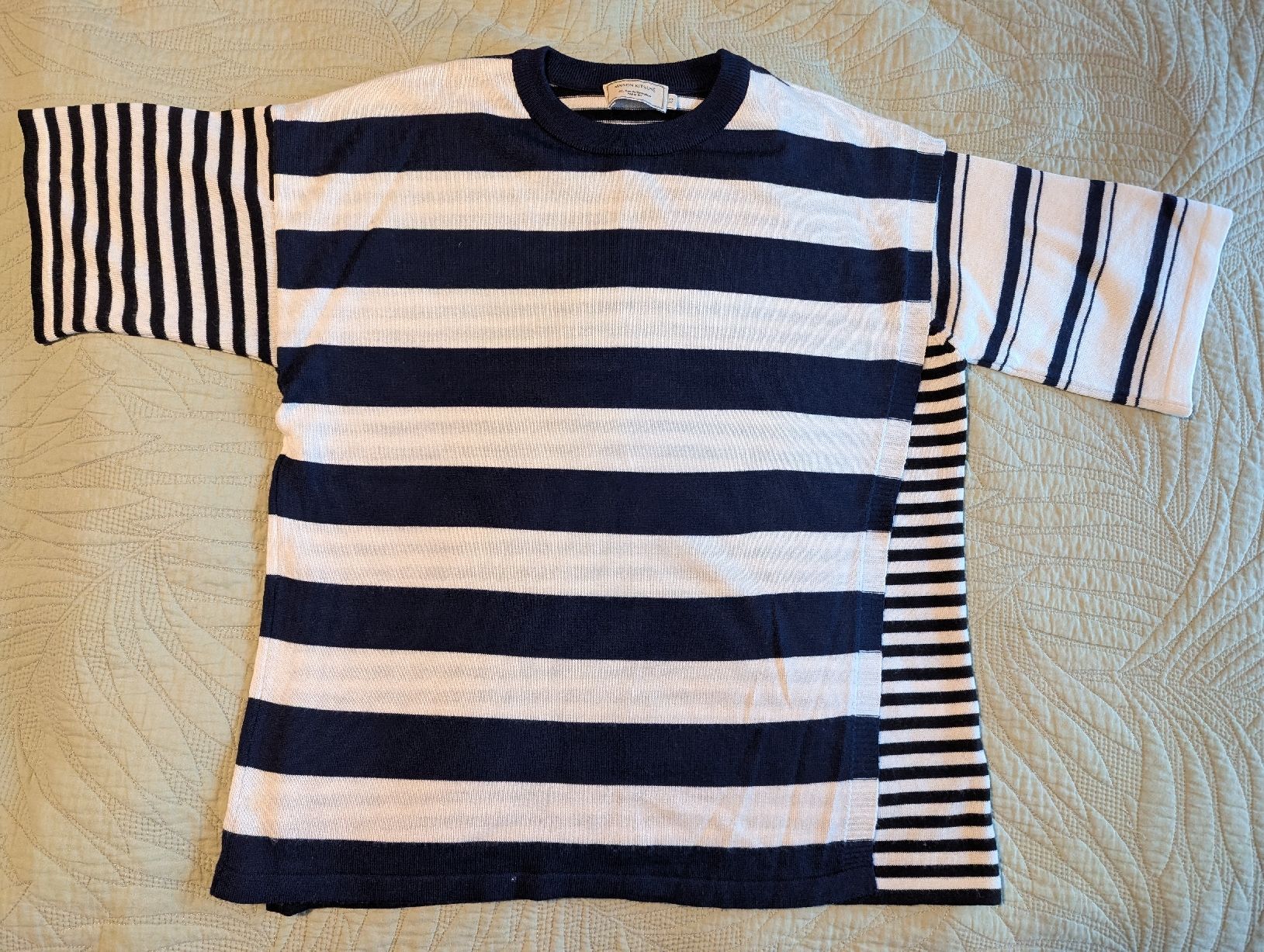 Pullover & Sweatshirts: Sweater by Maison Kitsune, XS – Neu (gemäss Beschreibung) aus Bern von tym_k7bc