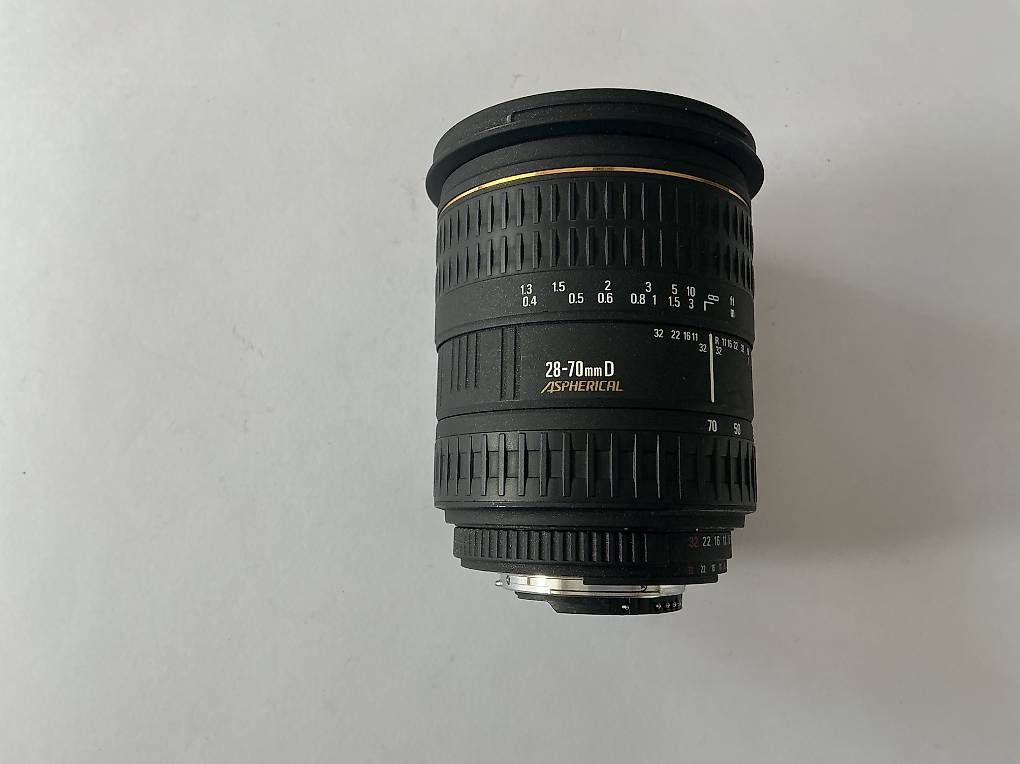 Objektive: Sigma 28-70mm f/2.8-4 High Speed Aspherical (Nikon F) – Gebraucht aus Winterthur von pze84