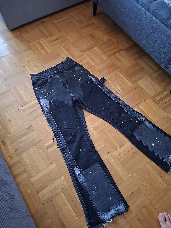 Jeans: Flared Jeans – D'occasion à Wetzikon ZH par cet_6fbf 1