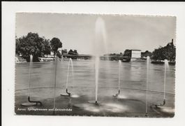 AK  1945 Aarau Springbrunnen und Kettenbrücke