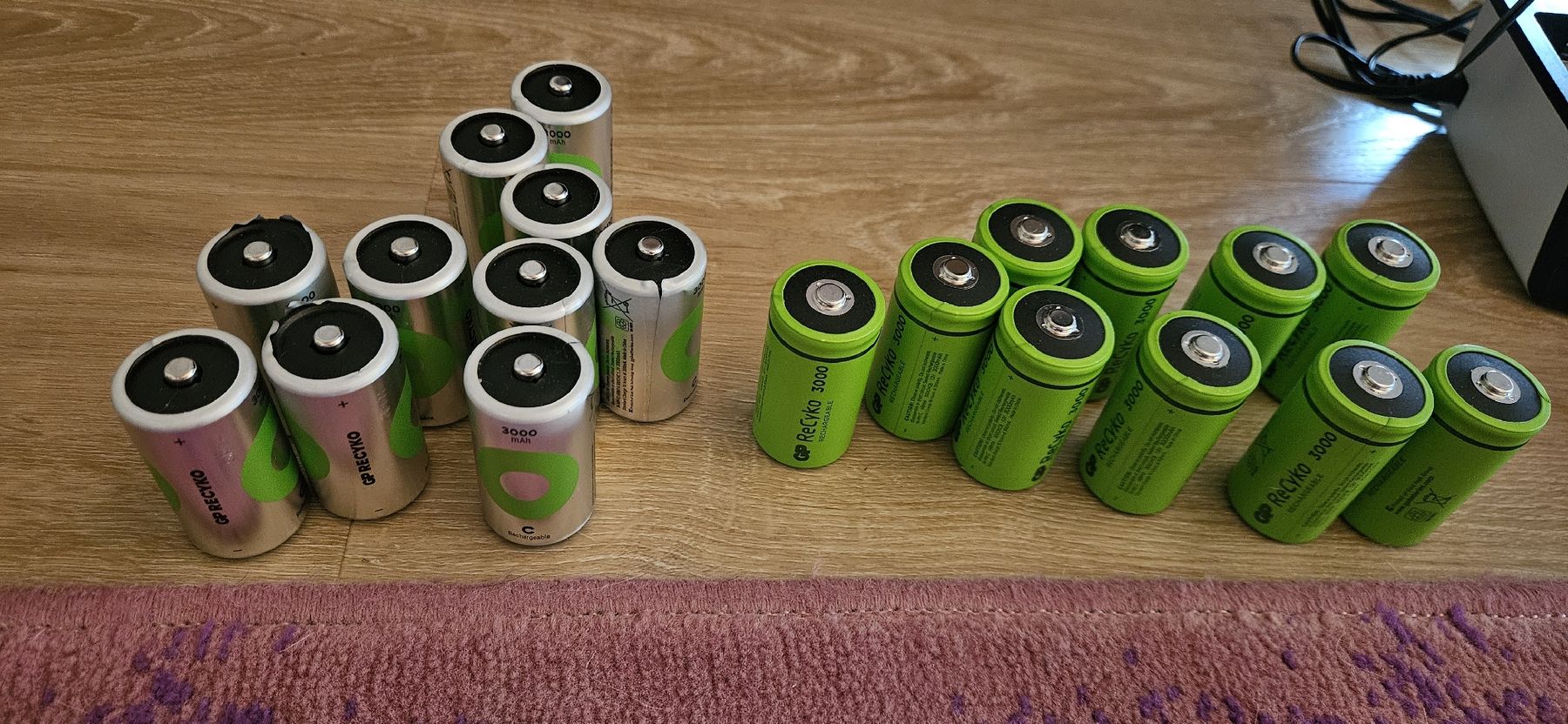 Batterie: Aufladbare Batterien – Nuovo (secondo la descrizione) da Rorbas venduto da ScorpionBay