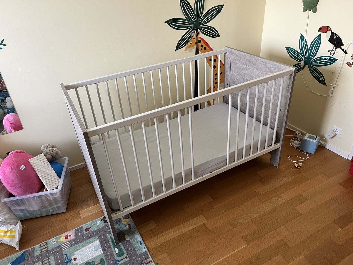 Betten: Babbybett mit Matratze 1CHF – Gebraucht aus Zeihen von mateuszboss 1