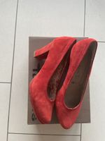 Tamaris Wildleder Pumps rot Gr. 38