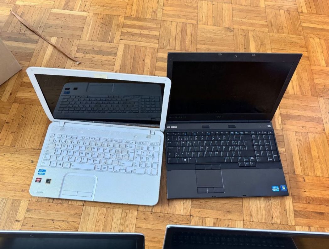 PC: Lot d'ordinateur portable  – Difettoso da Winterthur venduto da Bernantini 3