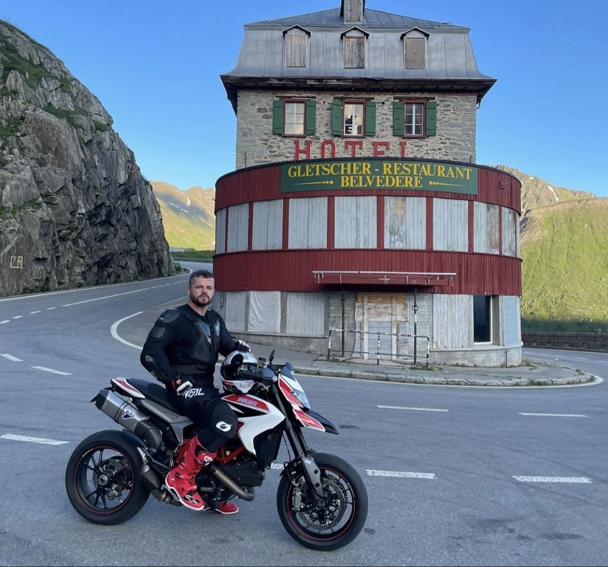 Ducati Strasse: Ducati Hypermotard 821 SP – Gebraucht aus Baar von zwy_8llq 1