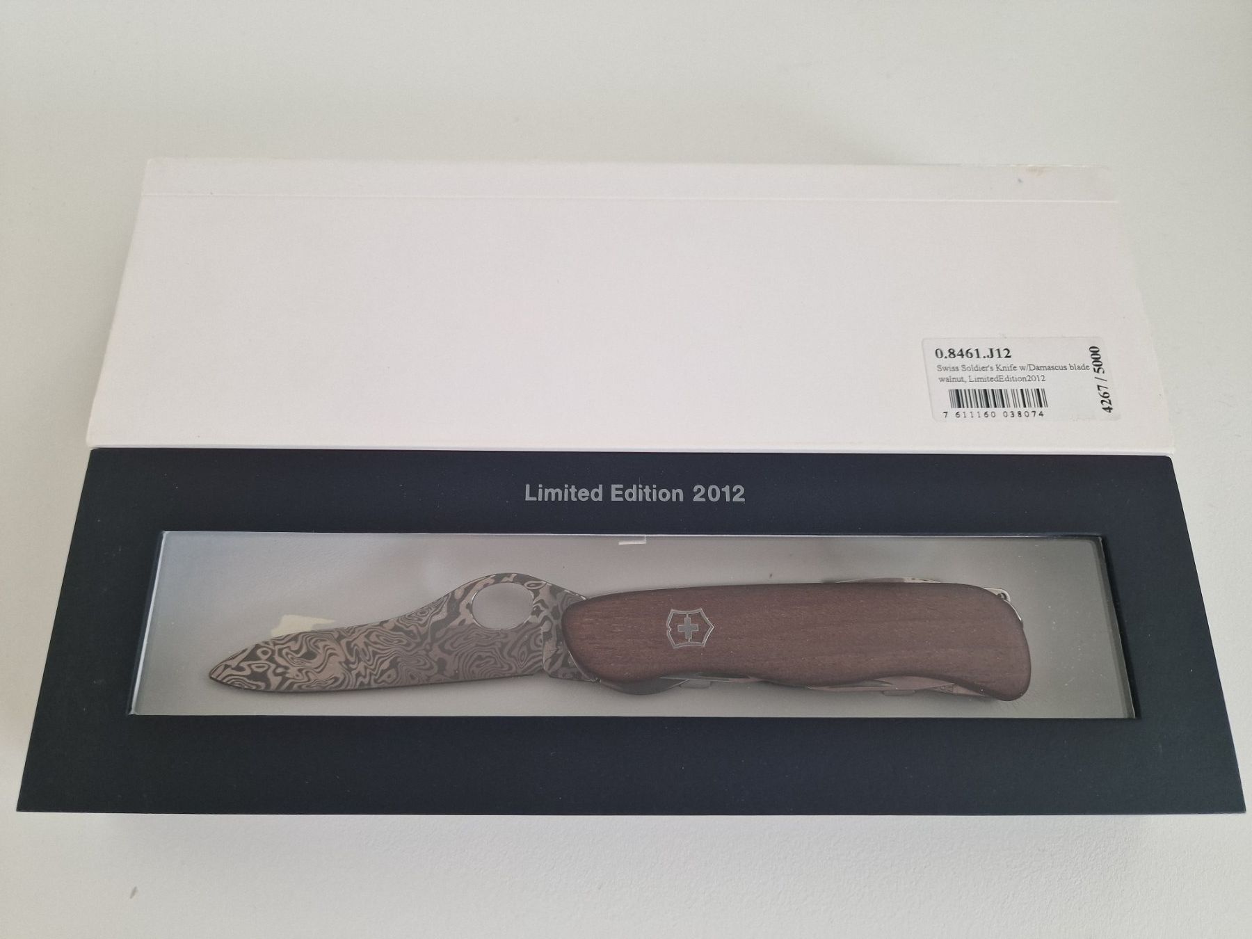 Victorinox Coltelli tascabile: Victorinox Damast Limited Edition 2012 – Nuovo (secondo la descrizione) da Kerns venduto da cucula